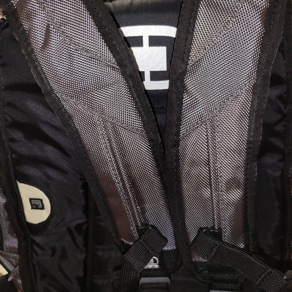 Ogio large backpack - Picture 2 of 2